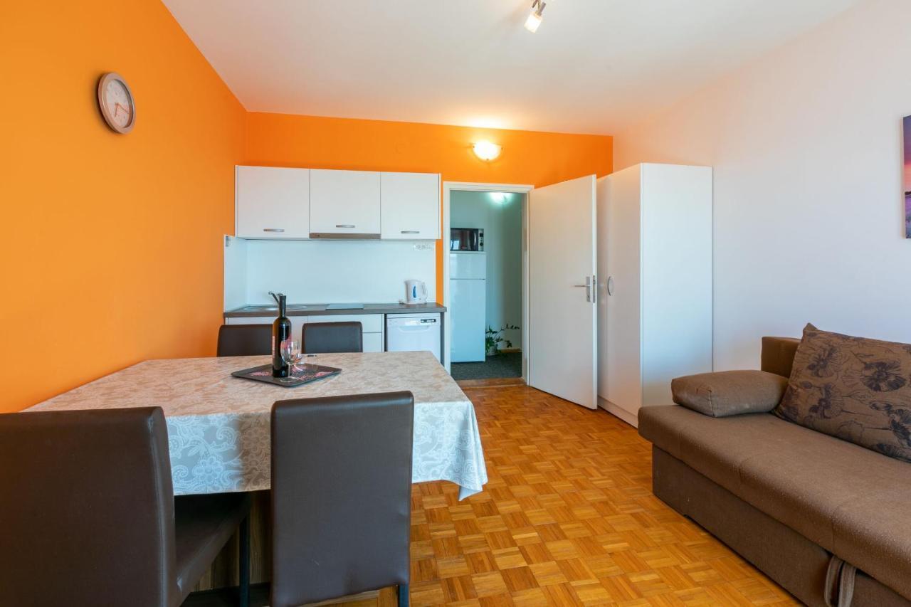 Apartment Mira Криквеница Екстериор снимка