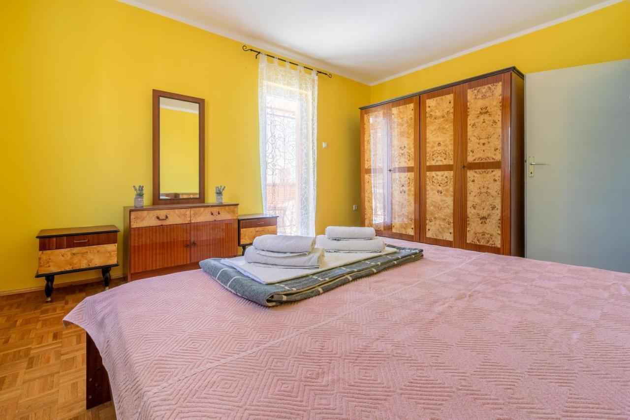 Apartment Mira Криквеница Екстериор снимка
