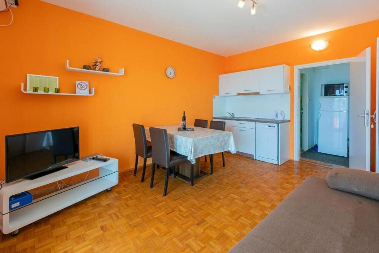 Apartment Mira Криквеница Екстериор снимка